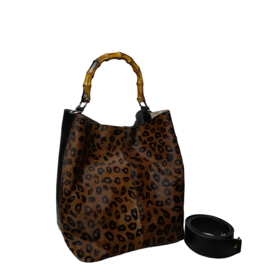 Claire Jaguar e borsa in pelle nera per donne