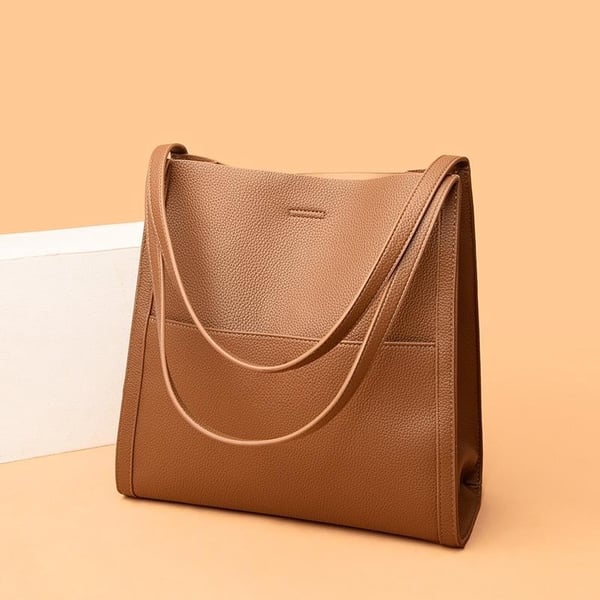 Borsa a spalla liscia e monocolore in vera pelle