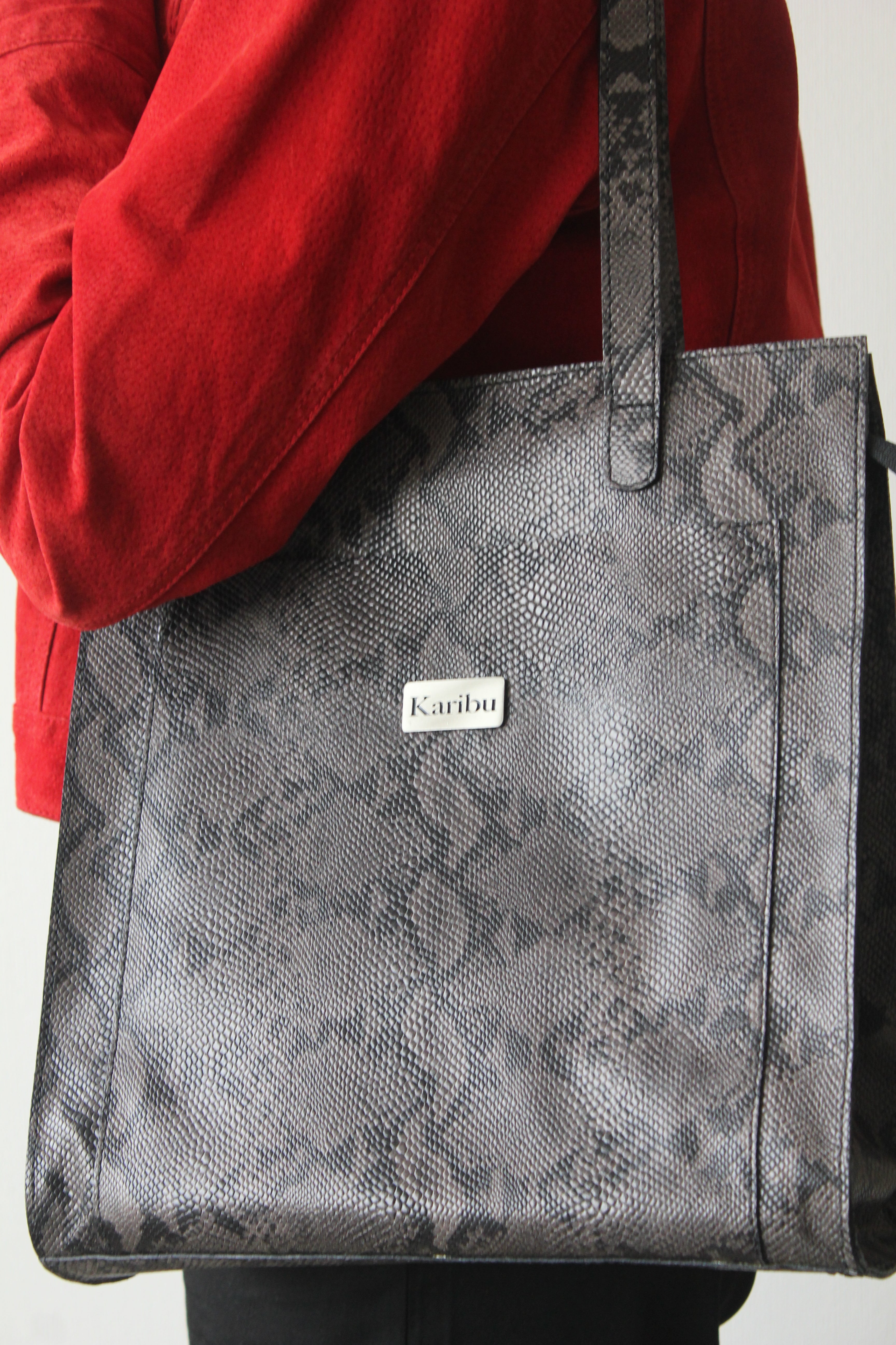 Borsa in serpente grigio María
