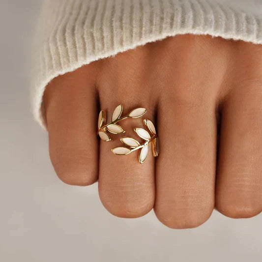 PURE | Anello regolabile con foglia e opale bianco
