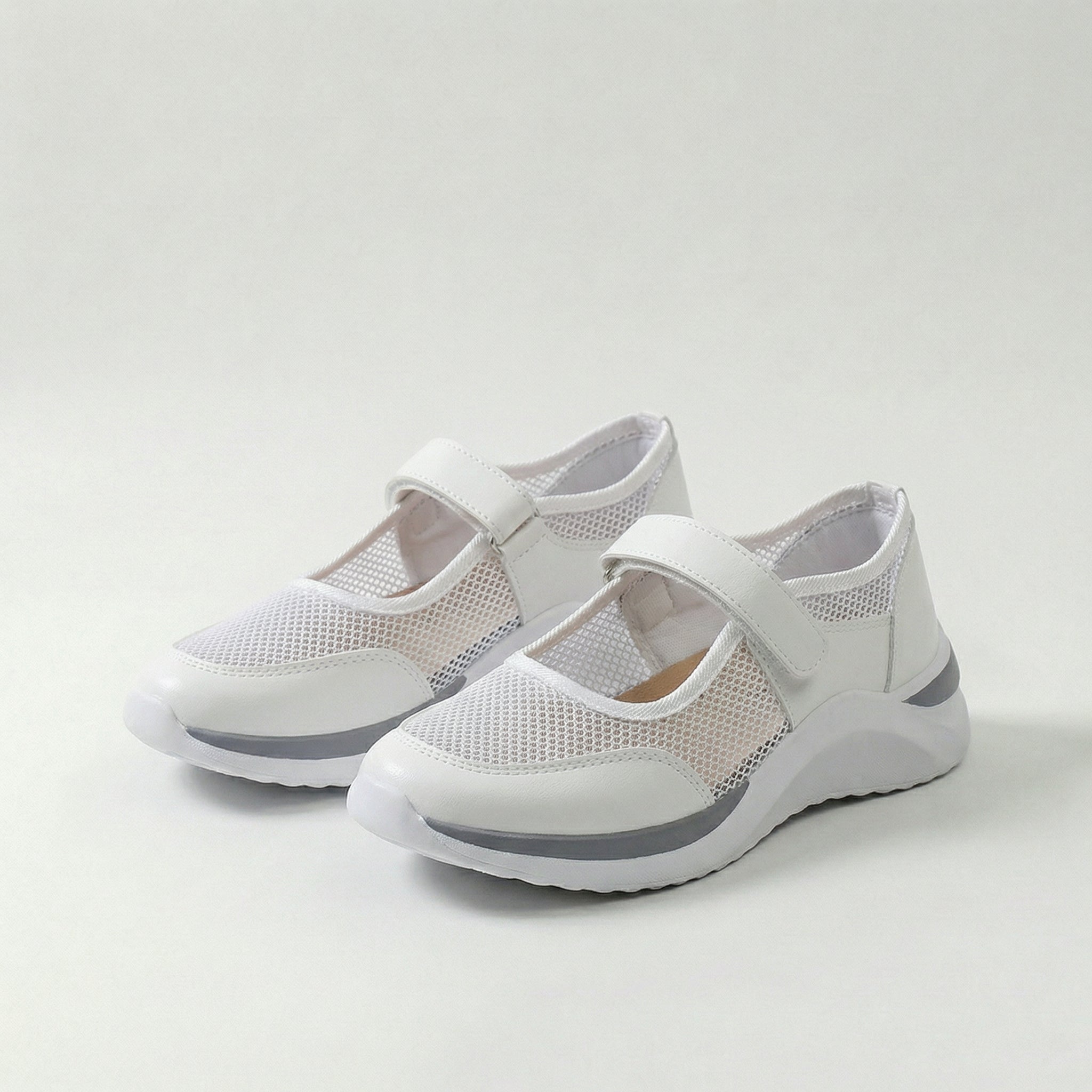 Flexora™ – Comfort Assoluto per Piedi Senza Dolore